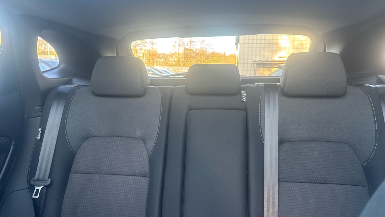 Nissan Qashqai 1.3 DiG-T MH N-Connecta 5dr Petrol Hatchback